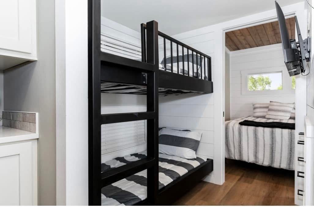 The Puddle - Image 9