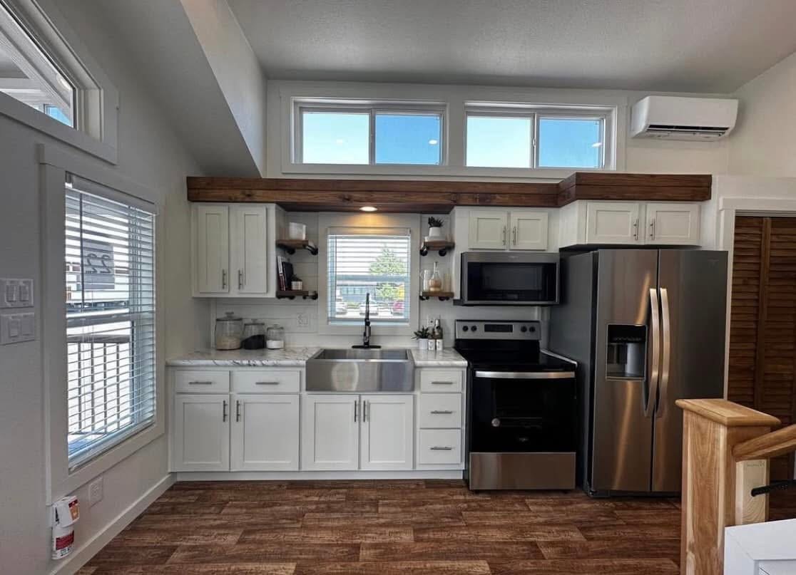 THE CARDINAL - Image 4