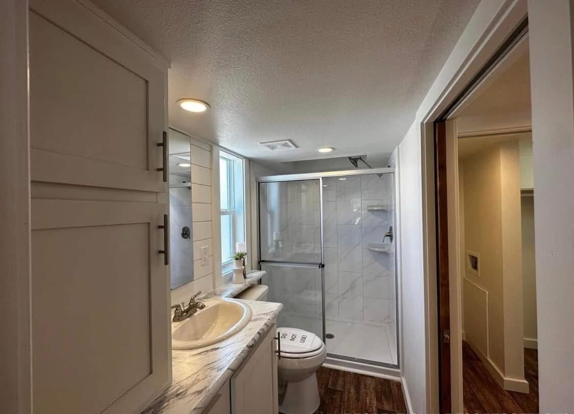 THE CARDINAL - Image 6