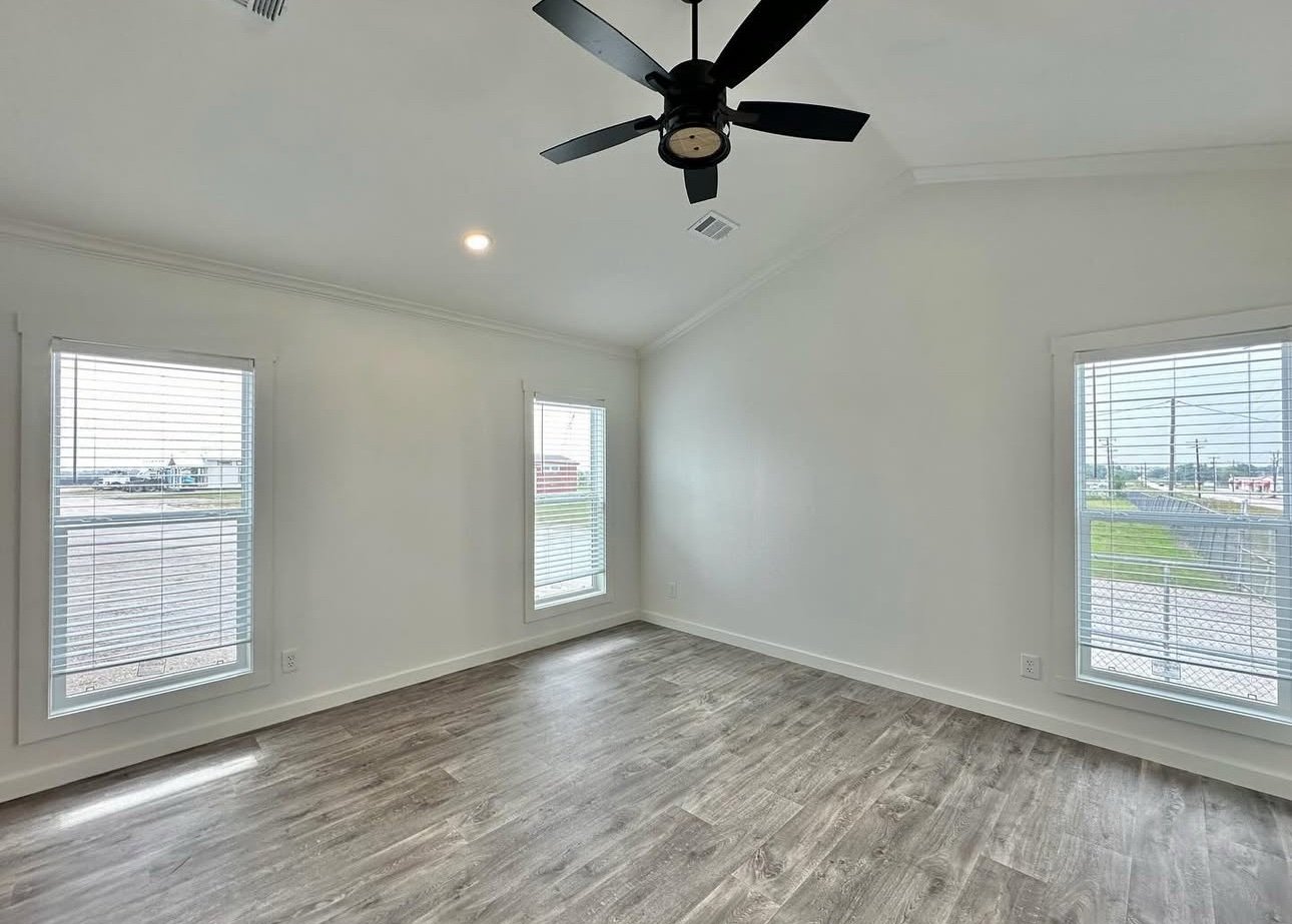 Lynnhaven - Image 10