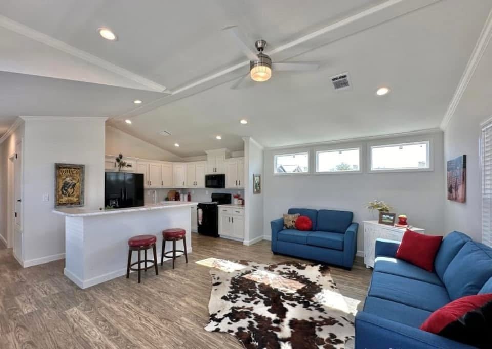 The Divan Mobile home - Image 3