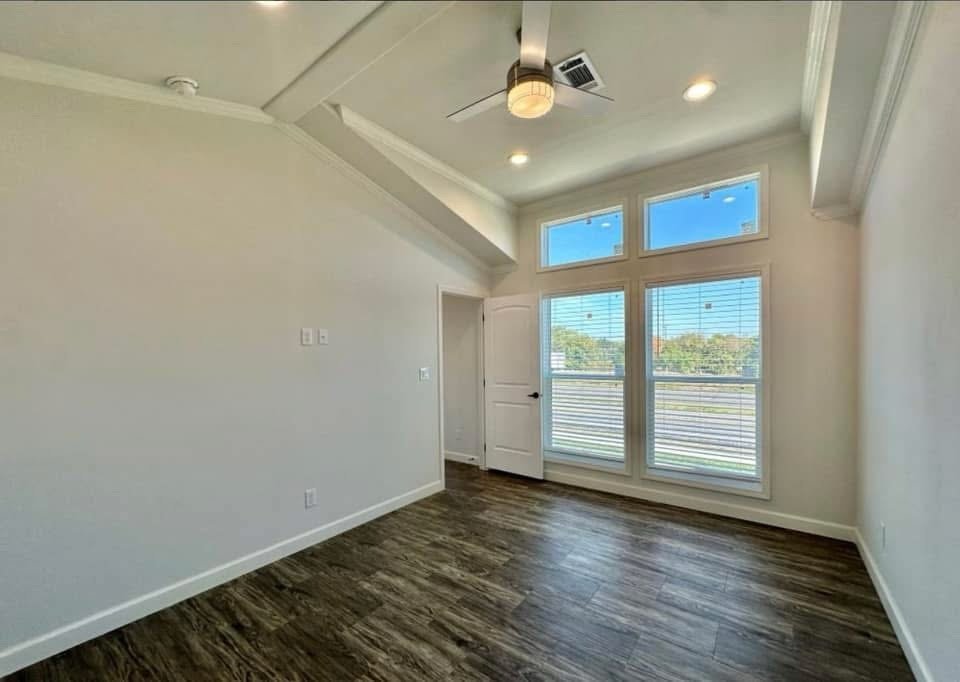 The Divan Mobile home - Image 17