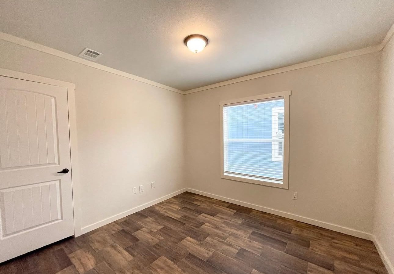 Texas Ruby - Image 17